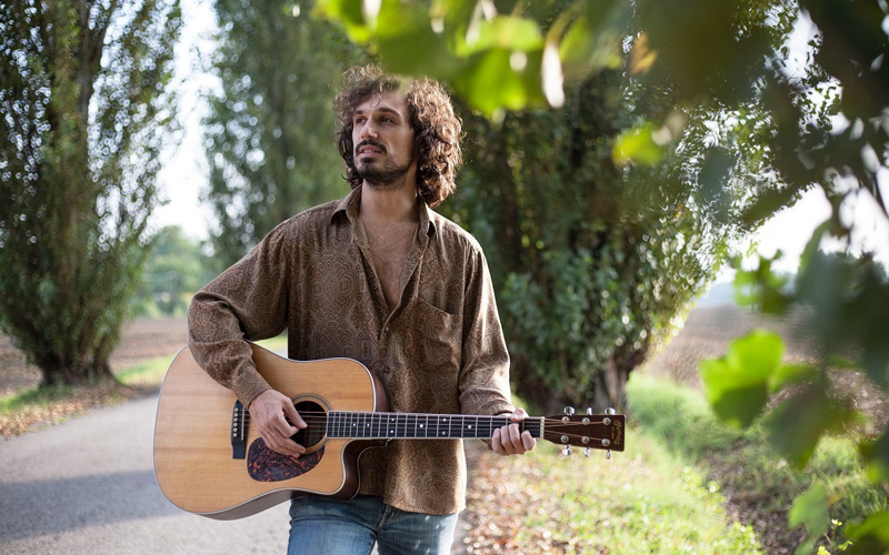 ‘Just Smile’ il nuovo singolo di Natan Rondelli