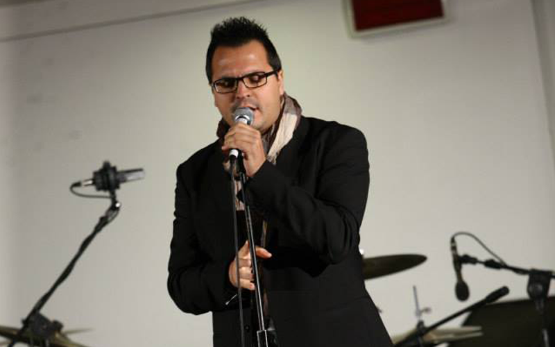 La nuova canzone di Massimo Giancola racconta la sua esperienza con la variante omicron
