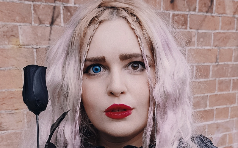 Dopo la candidatura a Sanremo 2023 esce il 27 Dicembre il nuovo singolo di Magalie Vinotti