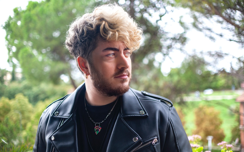 “Non ti risponderò” il nuovo singolo del cantautore John Andrew Lunghi, finalista di Area Sanremo