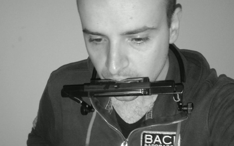 Michele Annunziata, Harmonica in the dark street, un viaggio oltre l’oscurità.