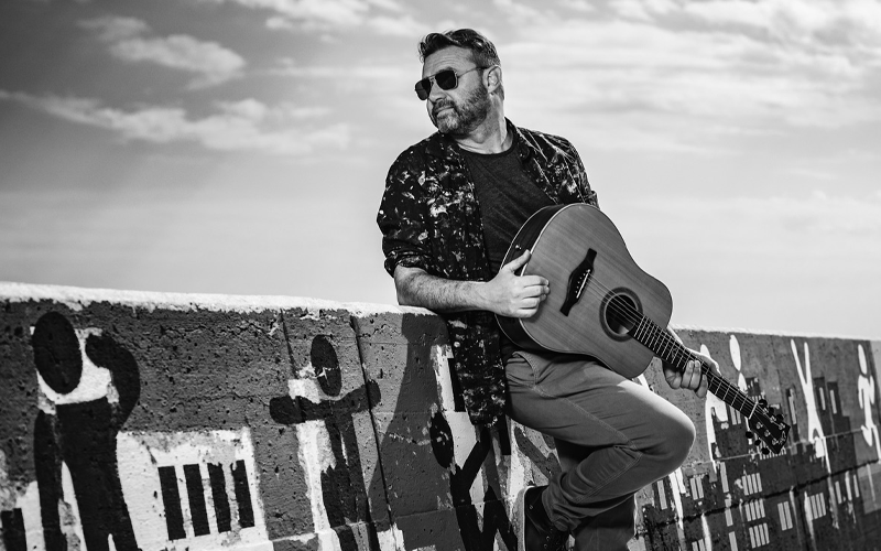 Ballerina la nuova canzone dei Stefano Fucili che fa ballare ma anche pensare